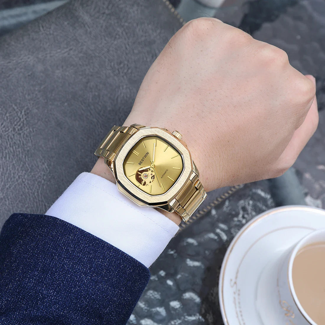 Relógio Horizon Gold